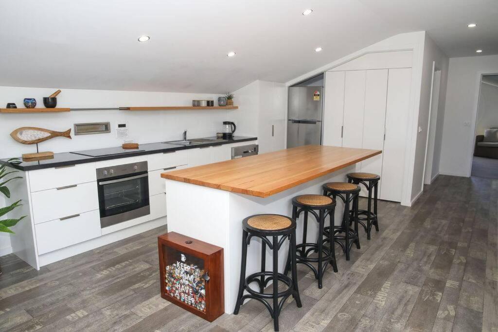 12 Rocks Beach View Loft Central Port Campbell Exterior foto